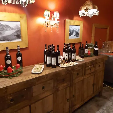 Frühstückspension De La Poste Le Châble