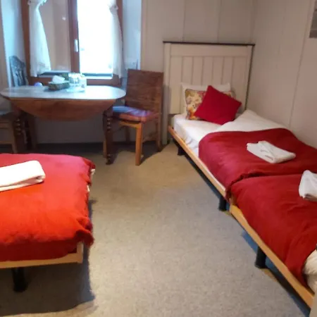 De La Poste לינה וארוחת בוקר Le Châble