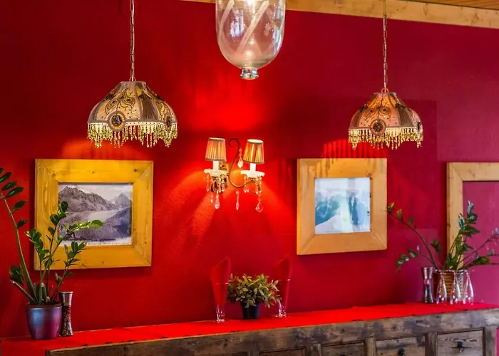 De La Poste فندق مبيت وإفطار Le Châble